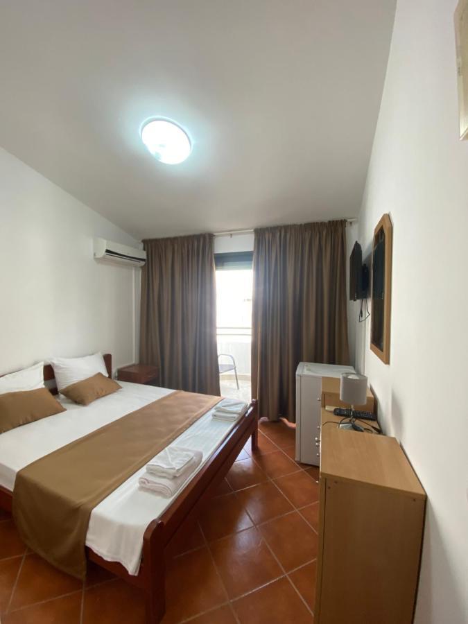 Delux Apartmani Dobrá Voda Exterior foto